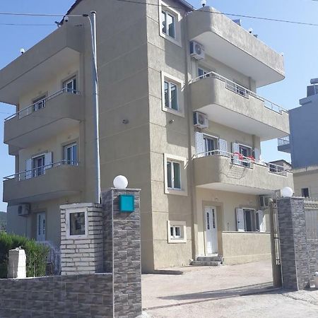 Levend Apartments Ksamil Buitenkant foto