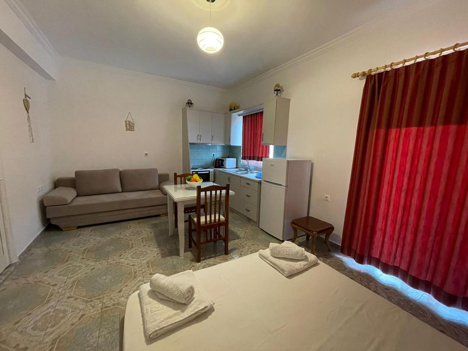 Levend Apartments Ksamil Buitenkant foto