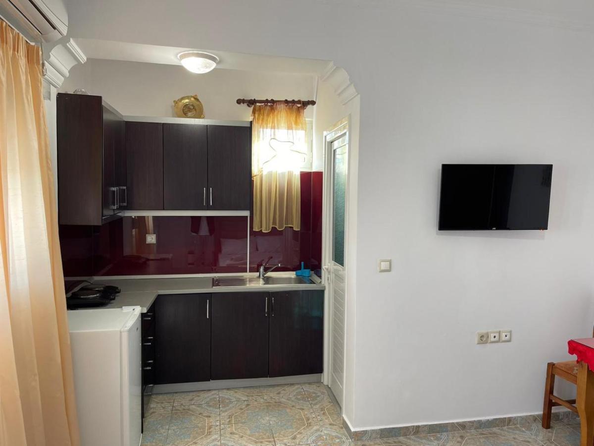 Levend Apartments Ksamil Buitenkant foto