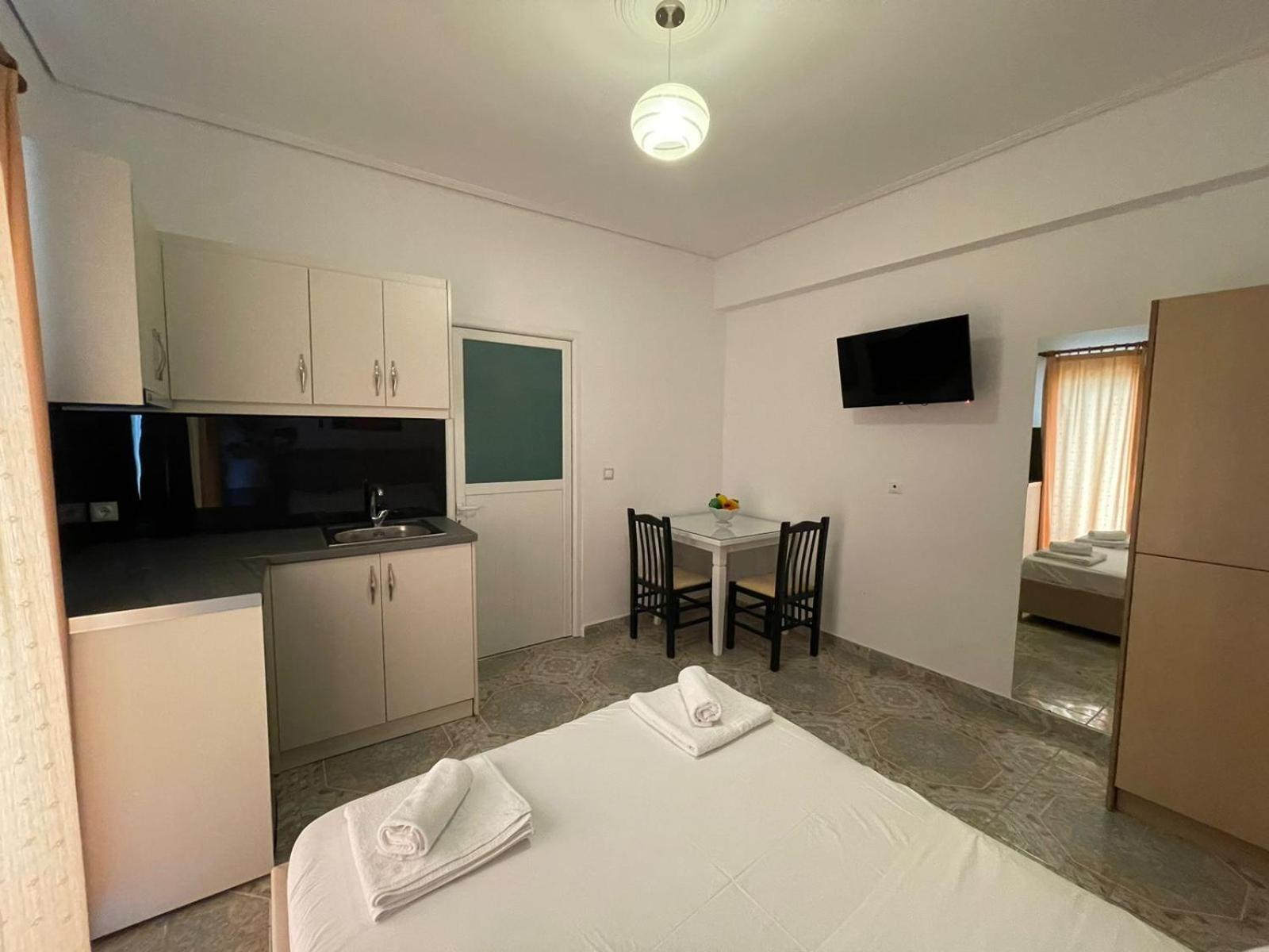 Levend Apartments Ksamil Buitenkant foto